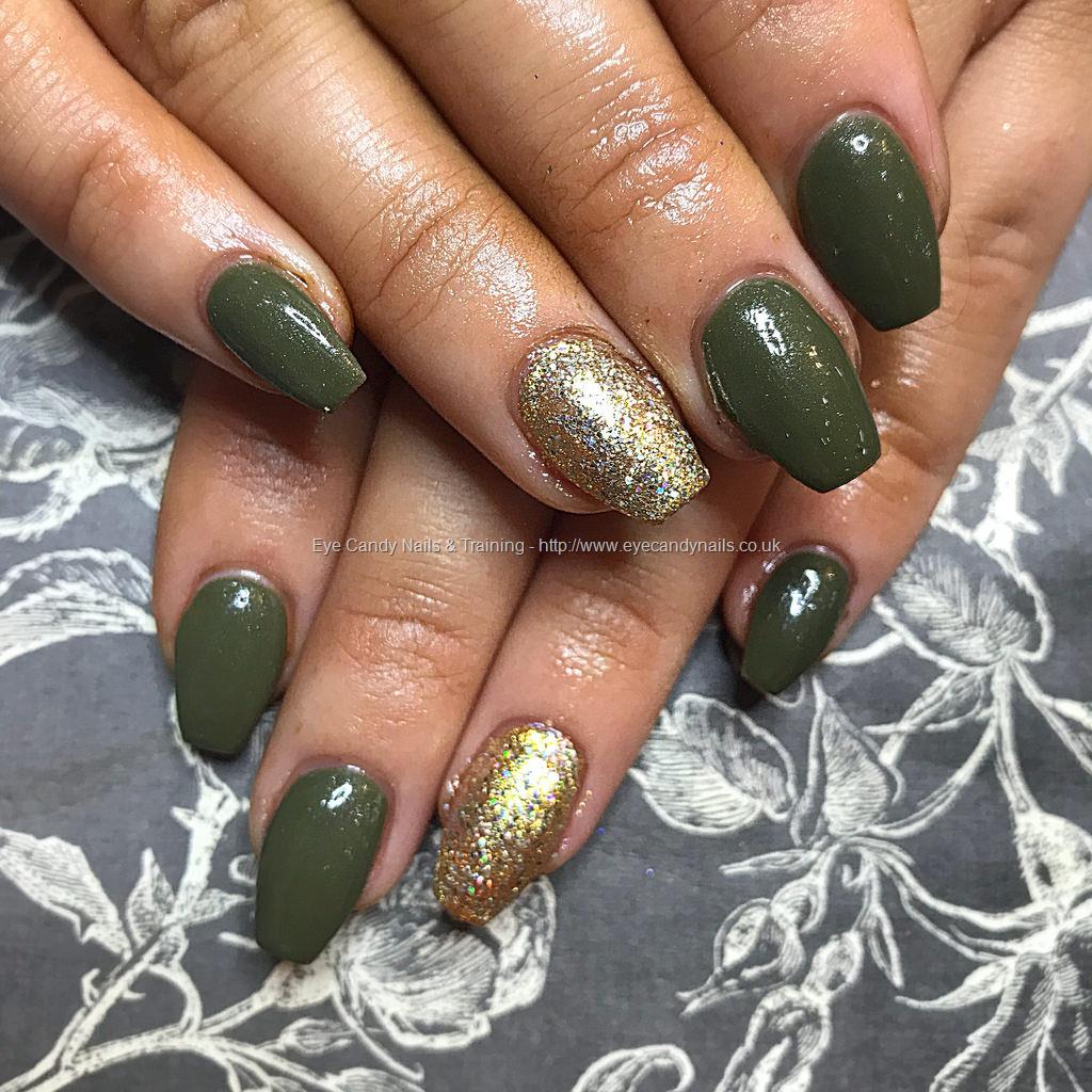 Pick Me! » A Beetle Army of 1 Manicure