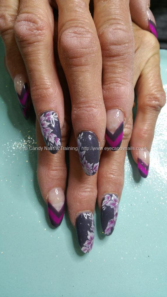 One Stroke Nail Art is something that has always intrigued me
