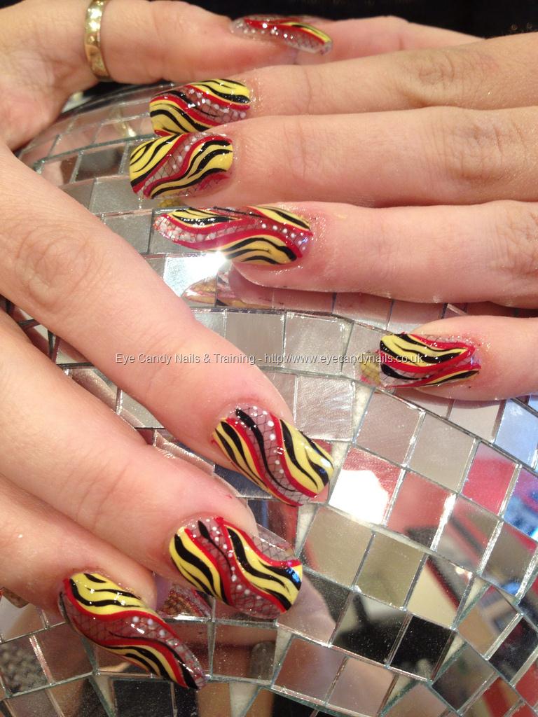 How to do black and yellow nail designs. #Kill Bill nails.… | Flickr